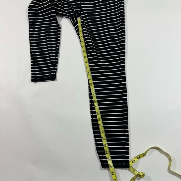 Athleta Elation Virasana Stripe Leggings 7/8 Length - Picture 8 of 9